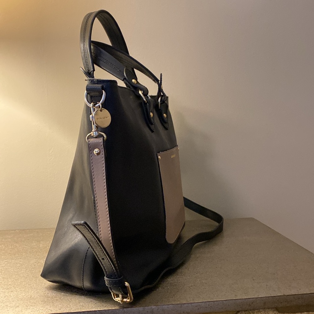 Dimoni Tote - Picture 7 of 8